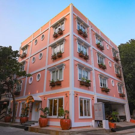 Hotel Aura By Woco Stays Pondicherry Exterior foto